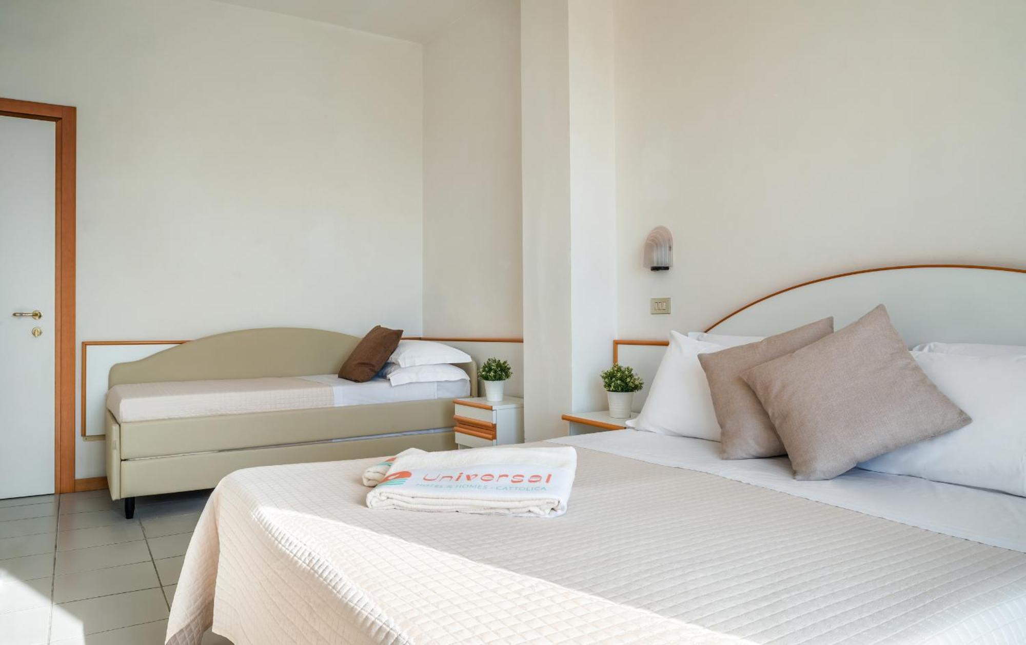 Hotel Universal Cattolica Dış mekan fotoğraf